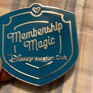 Disney Vacation Club new pin - Membership Magic